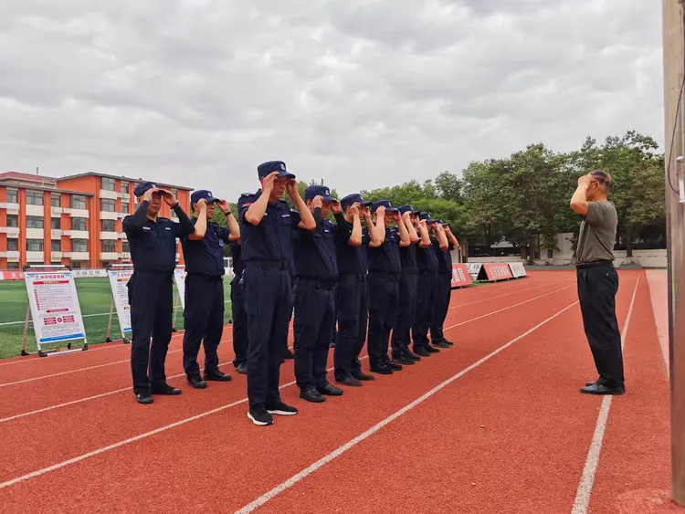 远景保安大学校园防暴演练纪实(图10)