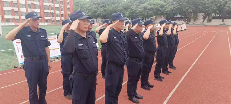 远景保安大学校园防暴演练纪实(图15)